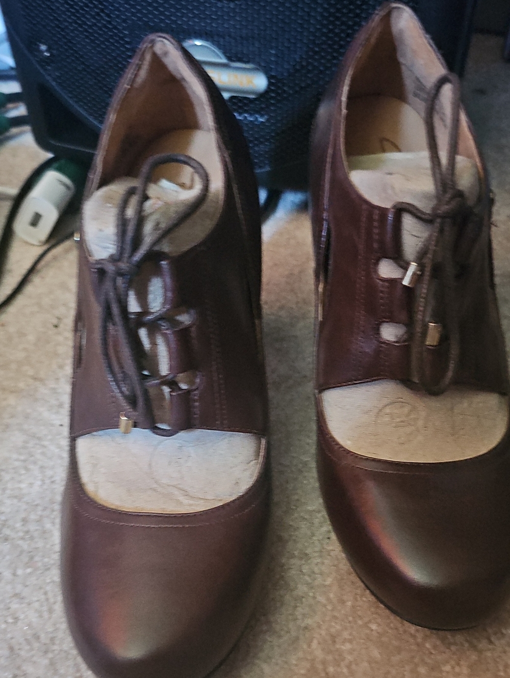 Clarks Brown Lace-Up Closed Toe Heels